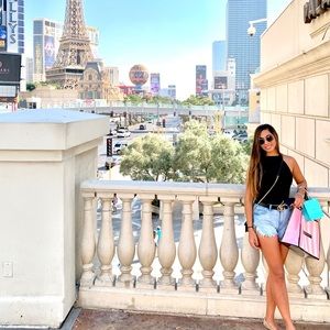 Meet your Posher, Shifa